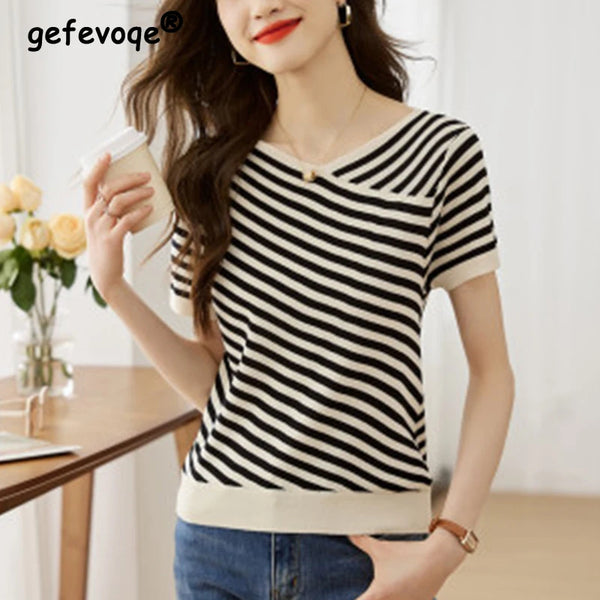 Striped Printed Knitted V-neck Casual T-shirt